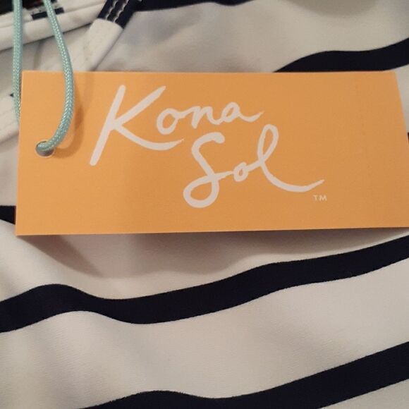 New Kona Sol Plus Size Swimwear Top Blue/White 2X New With Tags - Picture 4 of 8